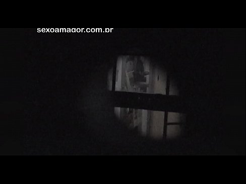 ❤️ 金发女郎被隐藏在空心砖后面的邻居偷窥者偷偷录影 ❤❌ Quality sex❌❤